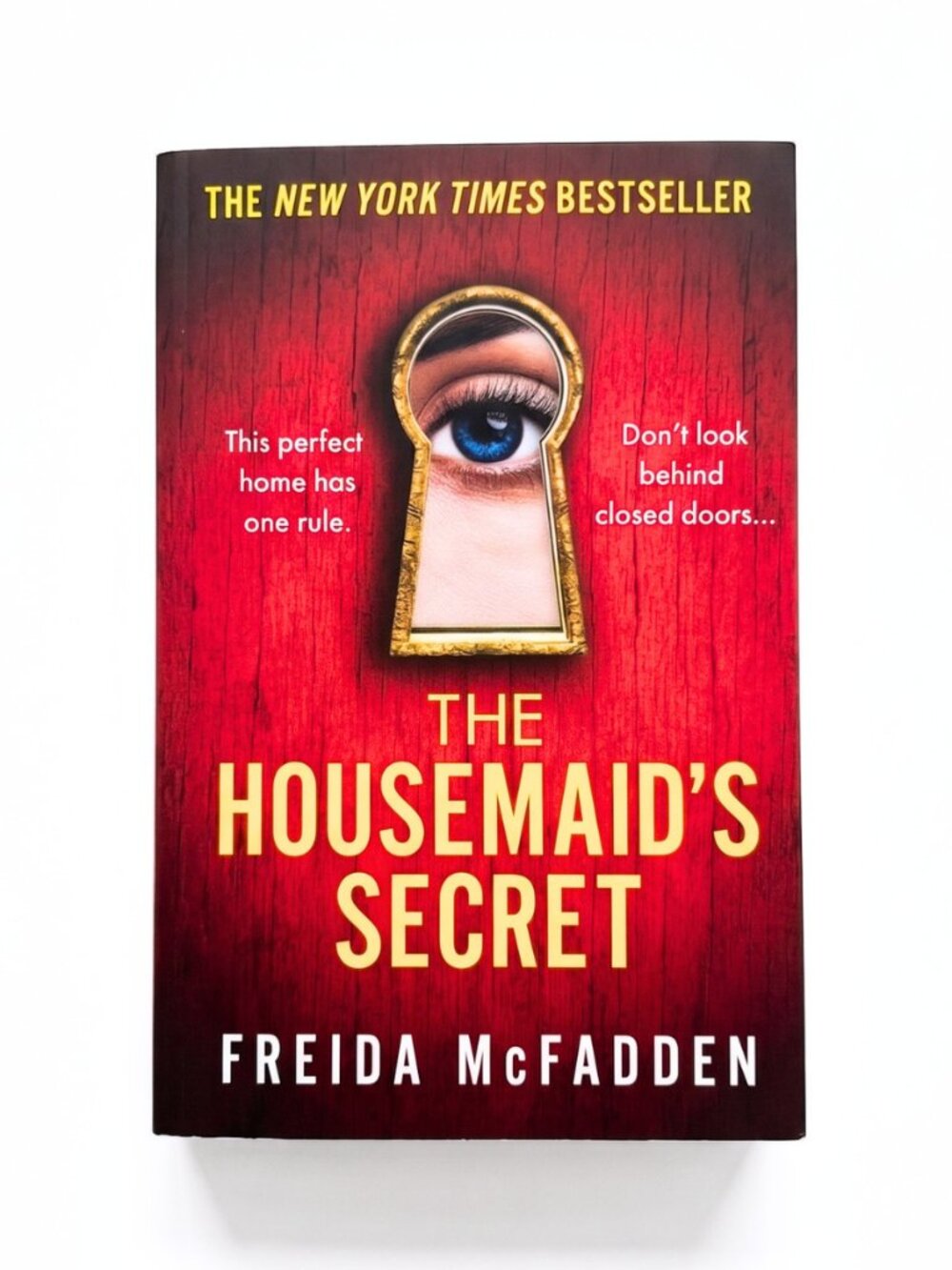PAPERBACK Mystery Thriller - The Housemaid's Secret by Freida McFadden - EUC
